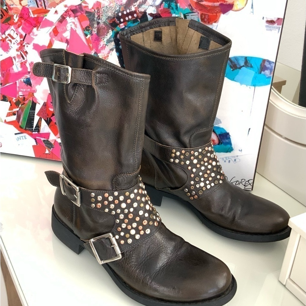 Giove Leather Studded Ankle Boot - Picture 2 of 6
